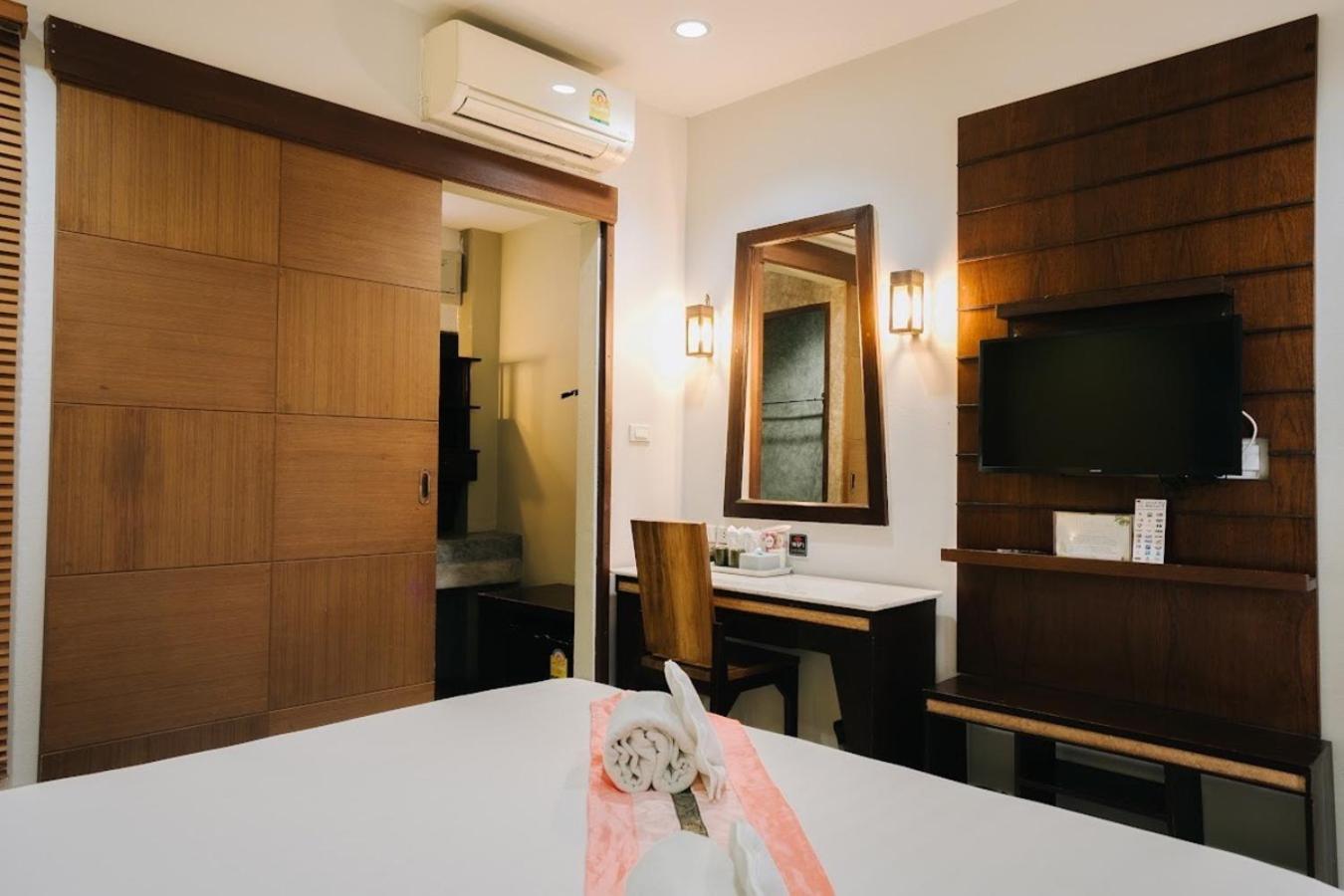 Le Canal Boutique House Чиангмай Экстерьер фото